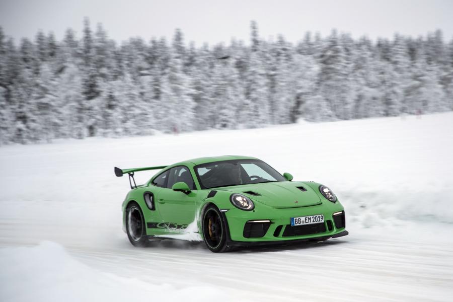  Porsche 911 GT3 RS (991) 2018 года  (WW) (фото 14 из 47)